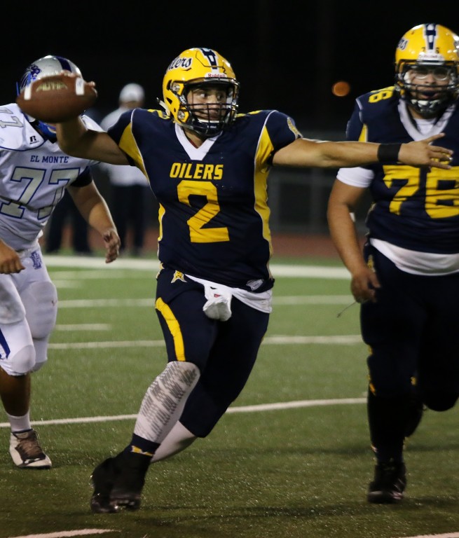 Gabriel Tapia fires two touchdown passes to lead the Oiler past El Monte.