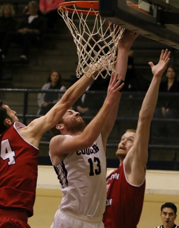 Petar Kutlesic goes in for two of his 34. (Photo by Duane Barker)